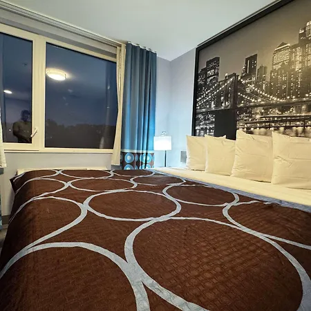 Hotel Super 8 By Wyndham Brooklyn Fulton Street Broadway Junction 2*