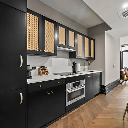Freeman 901 By Rove Travel - With Shared Amenities *