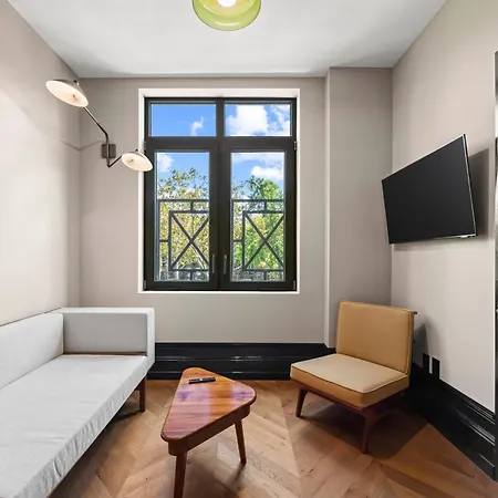 Holiday home Freeman 303 By Rove Travel - 1br With Shared Amenities *