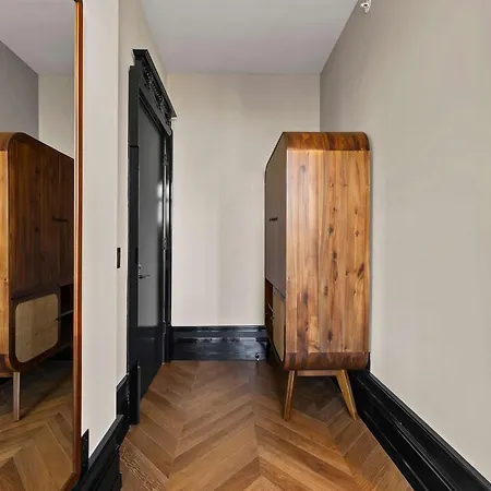 Holiday home Freeman 503 By Rove Travel - 1br With Shared Amenities New York