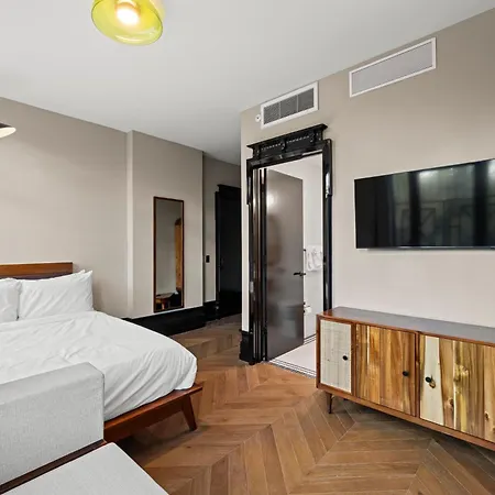 Holiday home Freeman 303 By Rove Travel - 1br With Shared Amenities *