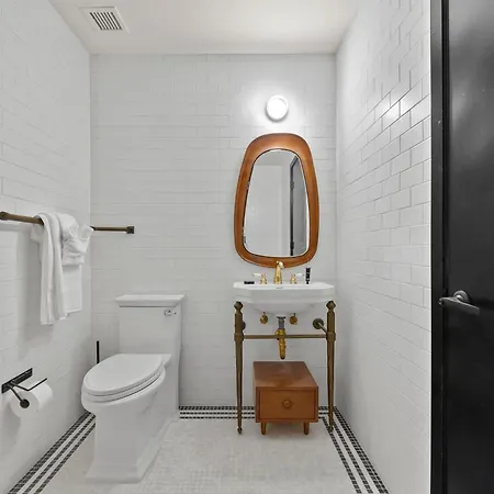 Holiday home Freeman 903 By Rove Travel - 1br With Shared Amenities New York