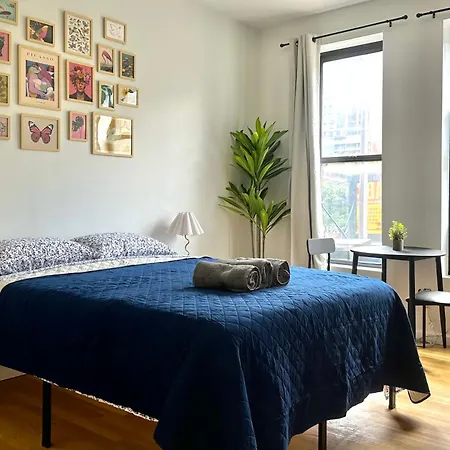 The Marquee House Guest house New York