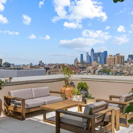 Freeman 901 By Rove Travel - With Shared Amenities Holiday home New York