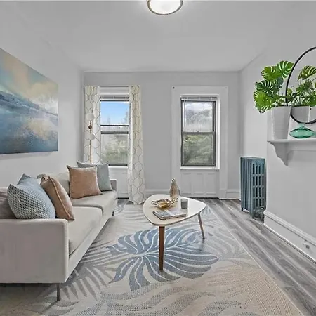 Tranquil 2 Bedroom In Brooklyn * New York