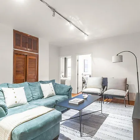 Excellent Location - 3 Bedroom In Midtown Manhattan! *