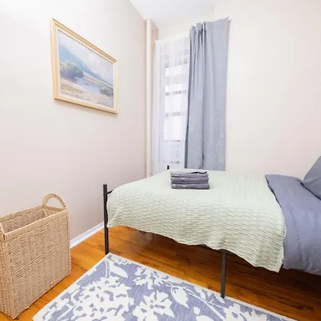 Apartment Spacious 3br Near Columbia Uni & Riverside Park *