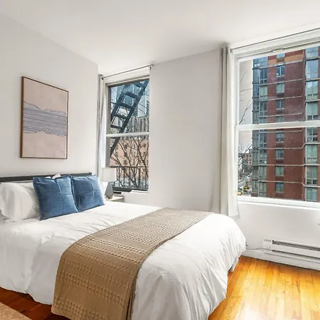 Apartment Excellent Location - 3 Bedroom In Midtown Manhattan! New York