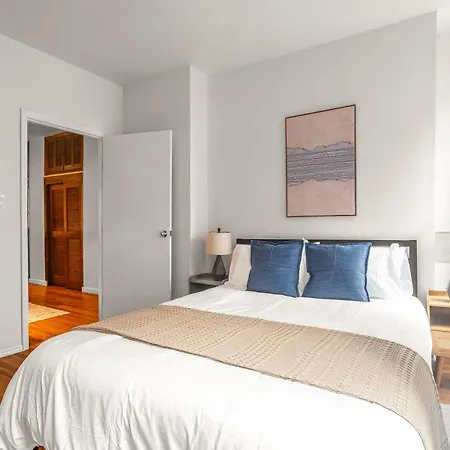 Excellent Location - 3 Bedroom In Midtown Manhattan! * New York