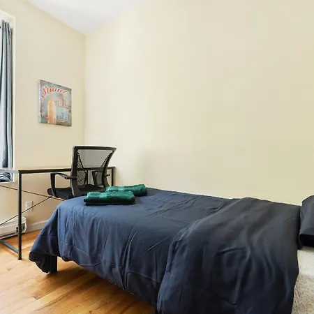 Spacious Park Apartment