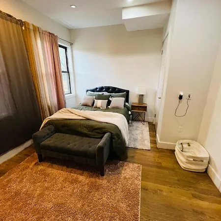 Apartment Starcrown New York