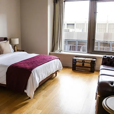 Premier Host - Luxurious Stunning High-floor Corner 2-bedroom