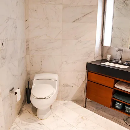 Premier Host - Luxurious Stunning High-floor Corner 2-bedroom * New York