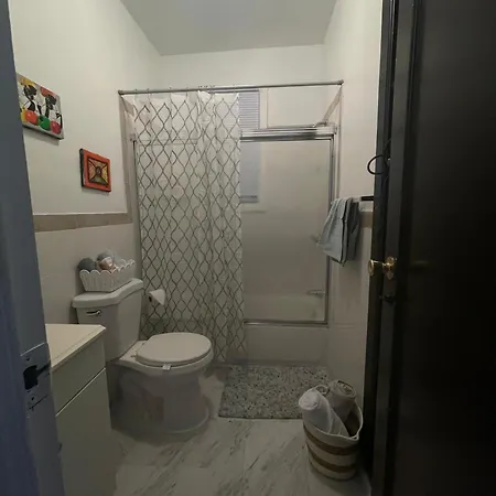 Apartment Comodo Y Economico