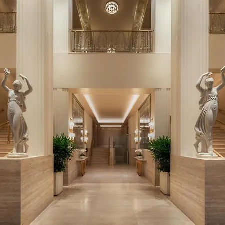 Hotel Waldorf Astoria 5*