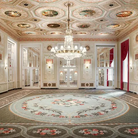 Hotel Waldorf Astoria 5*