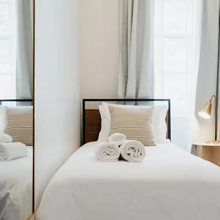 Outsite Chelsea - Work, Connect, Explore Hotel 2*