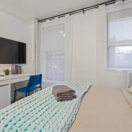Spacious 4br In Lower Manhattan New York