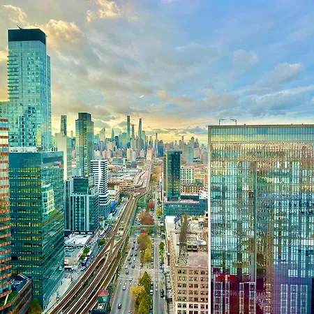Apartment Elegant Long Island With Skyline Views New York