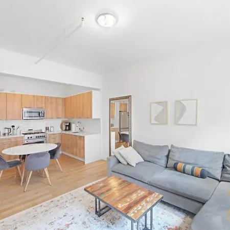 Apartment Beautiful And Spacious 2 Bed 2 Bath - Elevator *