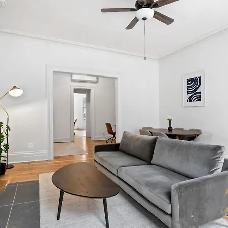 Apartment Sun-filled Brownstone In Prime Chelsea