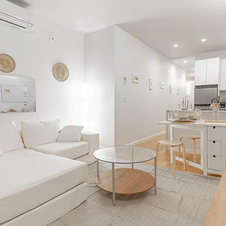 Charming 2b Near Williamsburg Apartment New York