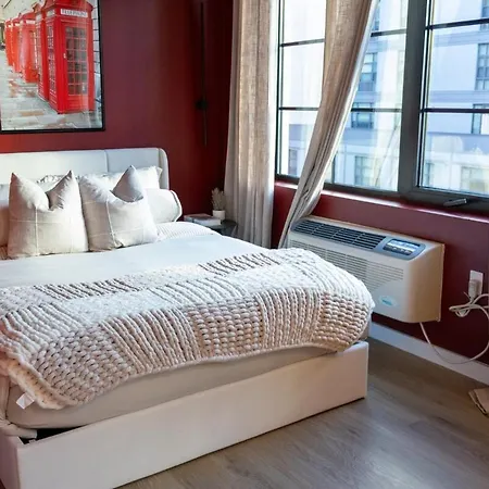 Apartment Lux Bronx Rooftop, Pool, Gym, Cinema New York