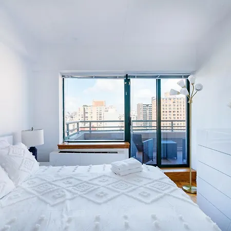 Sunny 3 Bedroom 1 Bath In Nyc New York