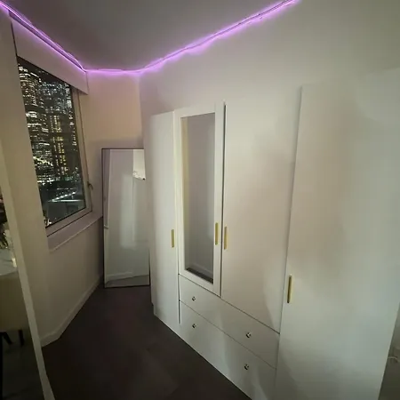 Loft In With Ameneties Building Location In Midtown Apartment New York