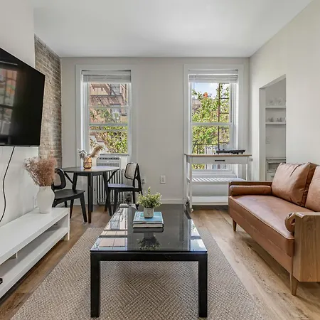 Time Square Apartment