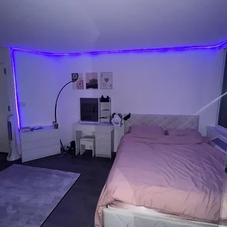 Loft In With Ameneties Building Location In Midtown Apartment *