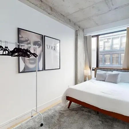 Apartment Sleek Two Bedroom In Manhattan New York