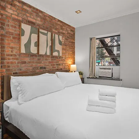 Apartment Sleek Midtown East Near Everything