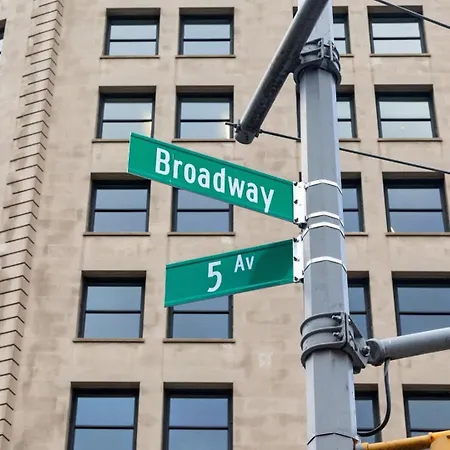 Spacious 3br Flex 4 With Washer & Dryer In Nomad * New York