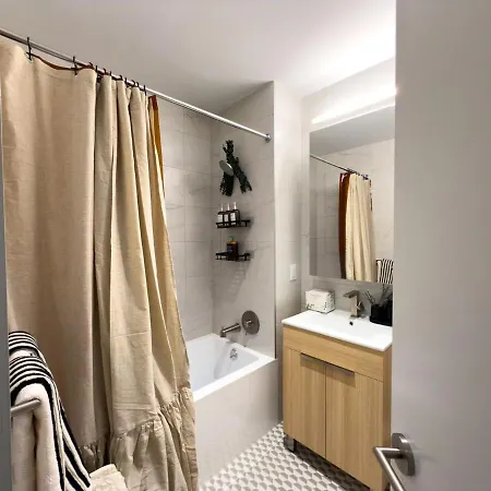 Apartment Lux Bronx Rooftop, Pool, Gym, Cinema *
