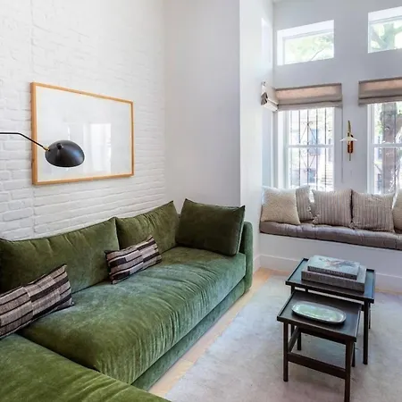 Apartment 3.8 Million Dollar Brownstone Newly Renovated *