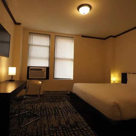 Hotel Night Broadway