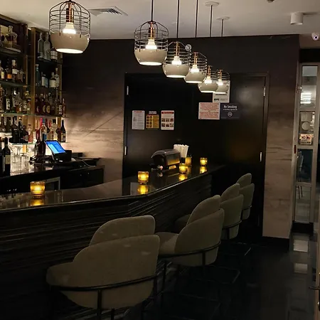 Four Points By Sheraton Manhattan Soho Village Hotel 3*