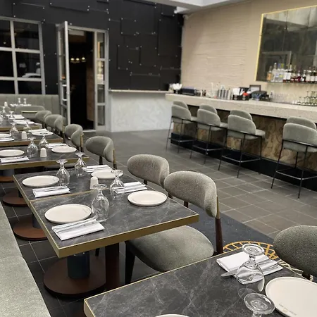 Four Points By Sheraton Manhattan Soho Village Hotel 3*