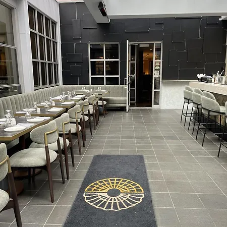 Hotel Four Points By Sheraton Manhattan Soho Village 3*
