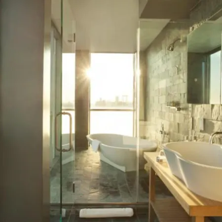 Hotel On Rivington 4*