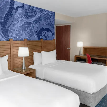 Fairfield By Marriott Manhattan/financial District