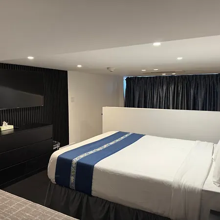 Nova Brooklyn Hotel