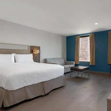 Express & Bronx - Zoo Area By Ihg