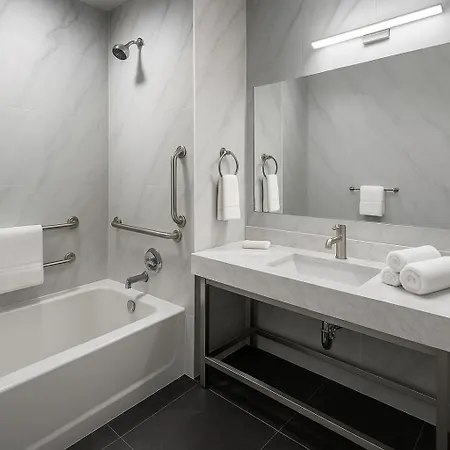Liv Bronx Grand Opening Hotel 4*
