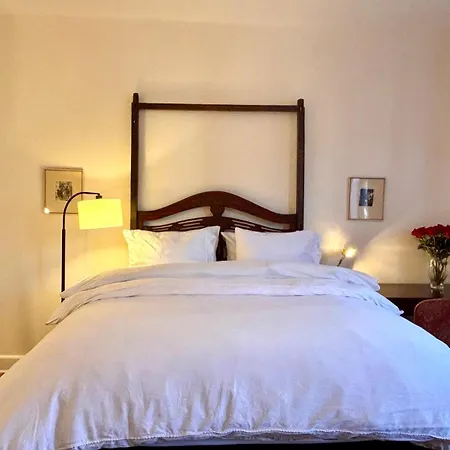 Luxurious Bedroom Homestay