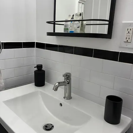Guest house Brooklyn - Bed-stuy - Spacious Private 2br 4*