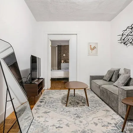 89-2r 1br Upper East Side New York