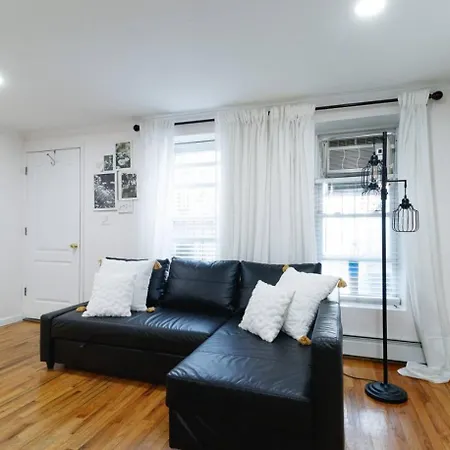 Apartment Midtown West Furnished 3 Bedroom