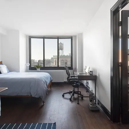 Doorman! High Floor! Views! Elevator! Free Gym! New York